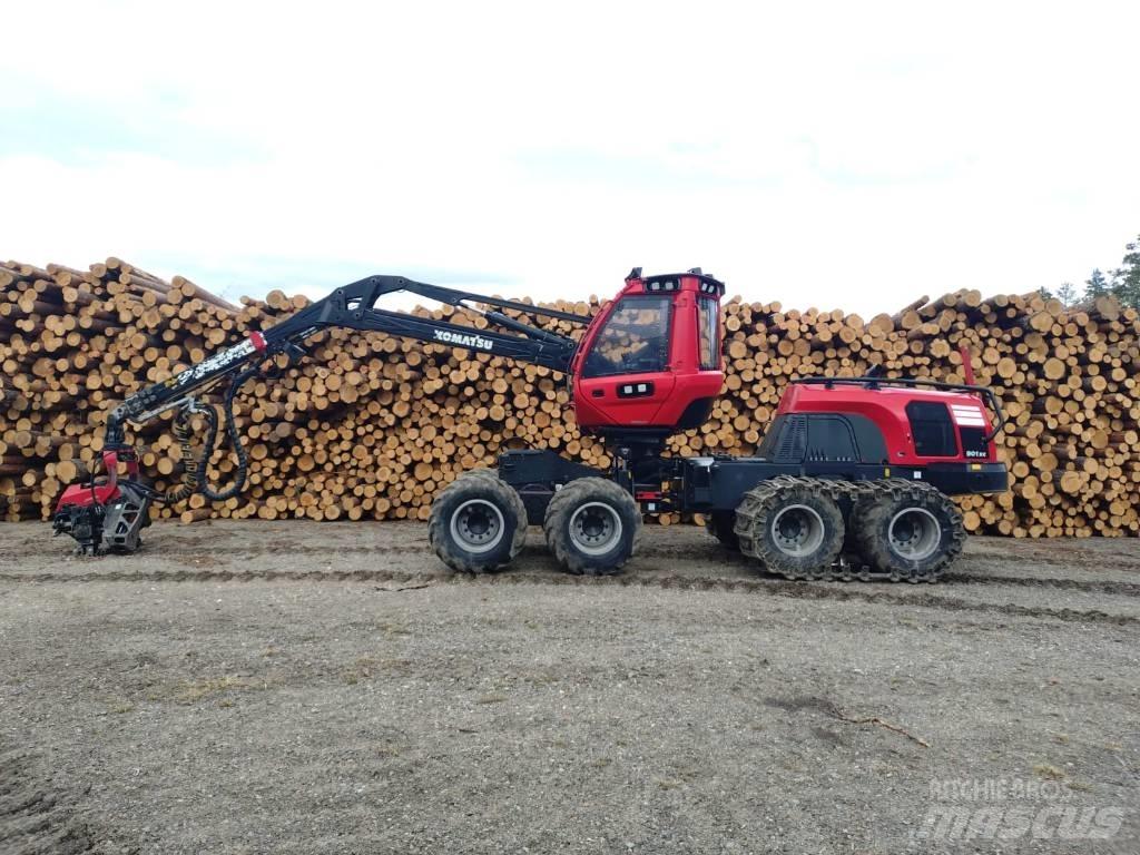 Komatsu 901 XC 원목 하베스터