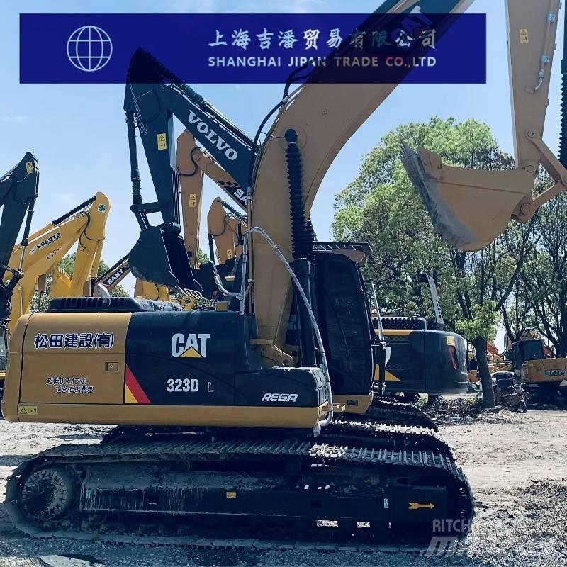 CAT 323 D 대형 굴삭기 29톤 이상