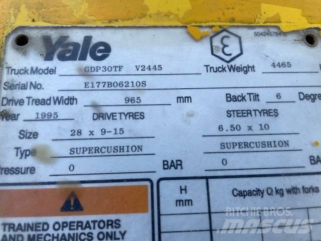 Yale GDP30TF 디젤 지게차