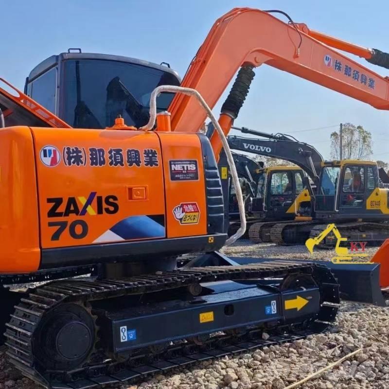 Hitachi 70 대형 굴삭기 29톤 이상