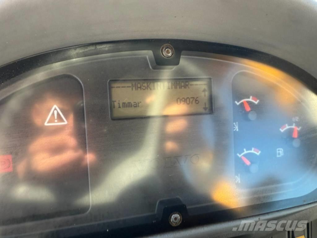 Volvo L 70 E  휠로우더