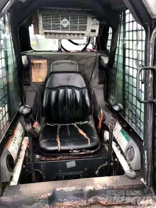 Bobcat S 185  스키드로더
