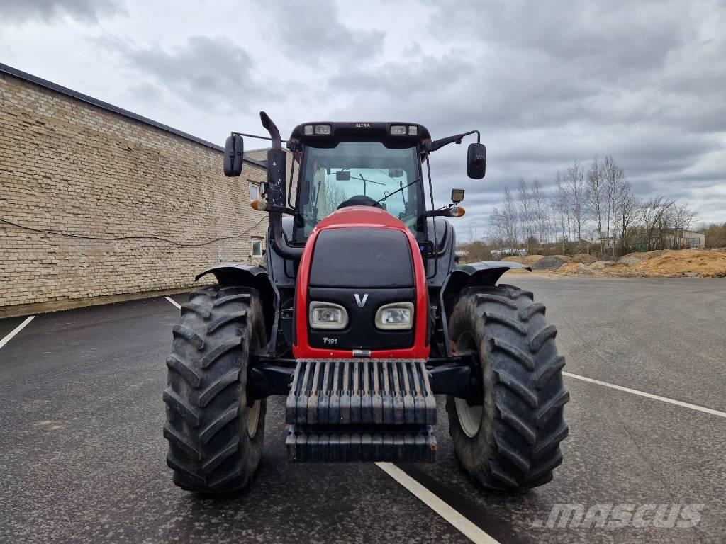Valtra T 191 Advance 트랙터