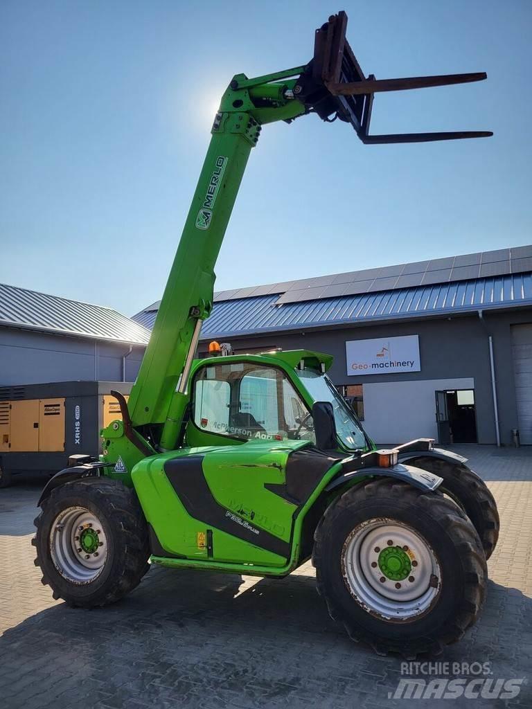 Merlo P32.6 PLUS 다목적 로더