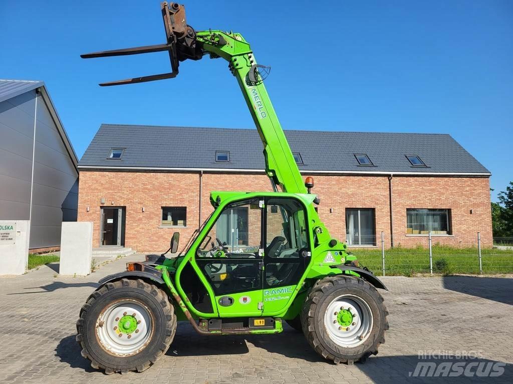 Merlo P32.6 PLUS 다목적 로더