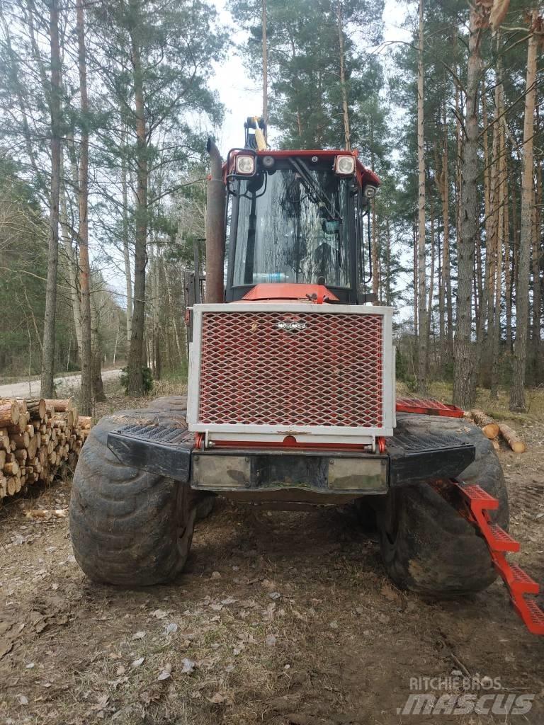 Komatsu 860.4 원목 포워더