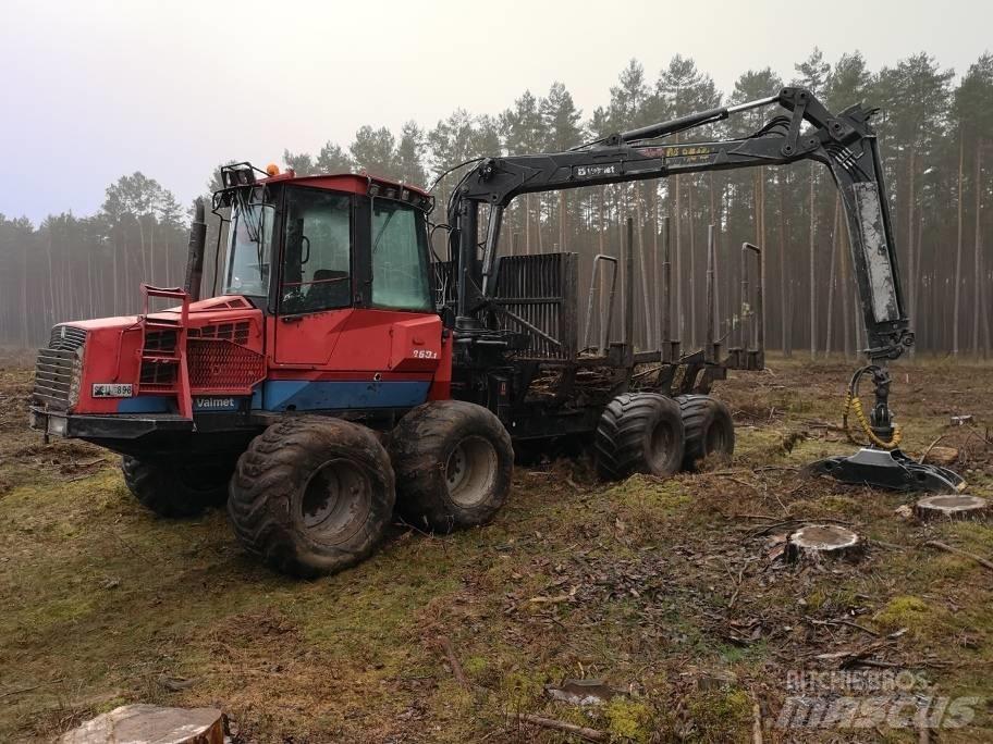 Valmet 860.1 원목 포워더