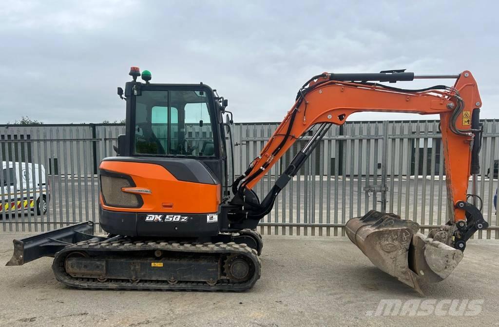 Doosan DX50Z-7 소형 굴삭기 7톤 미만