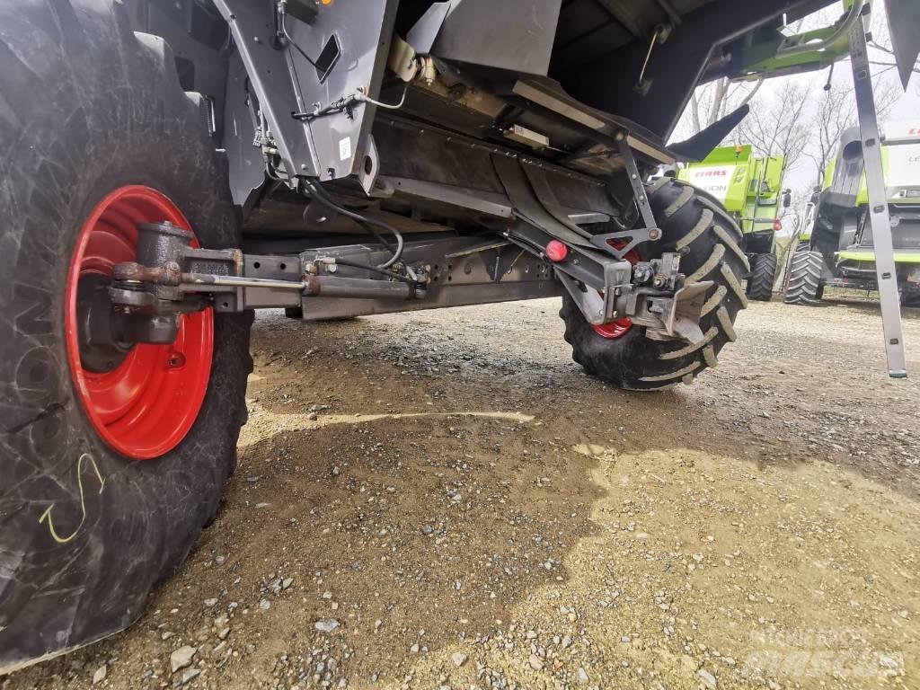 CLAAS Lexion 650 콤바인 수확기