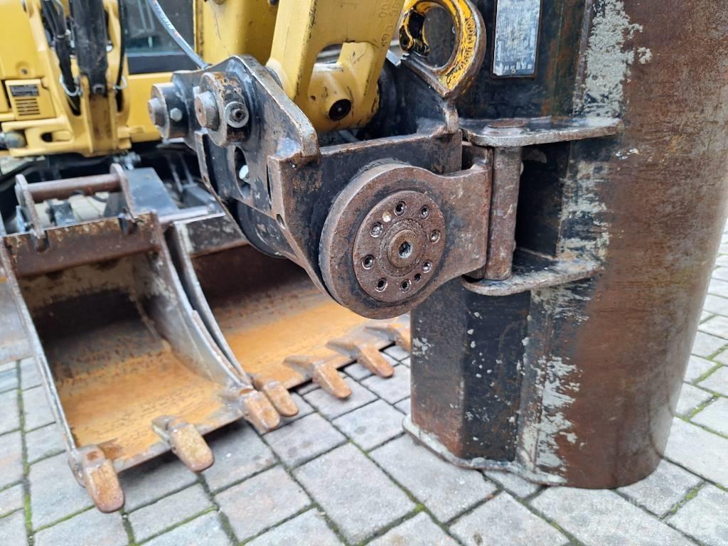 CAT 305 E2 + Powertilt 소형 굴삭기 7톤 미만