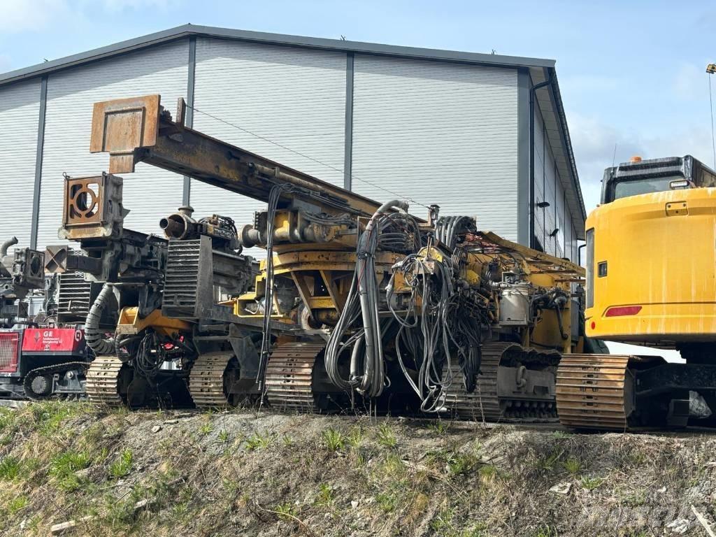 Klemm KR 807 - 5 말뚝설치기