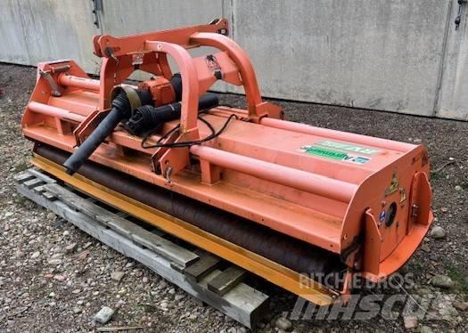 Agrimaster RV 320 목장 제초기 및 토퍼
