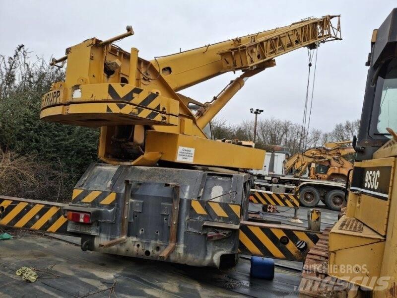 Krupp KMK 3040 A/T 크레인