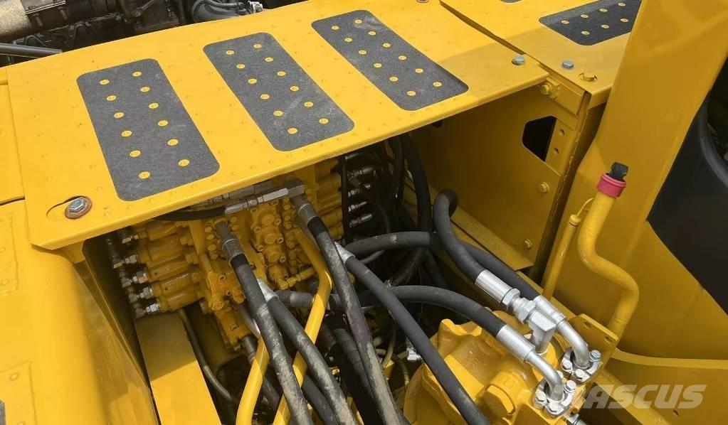 Komatsu PC200-7 대형 굴삭기 29톤 이상