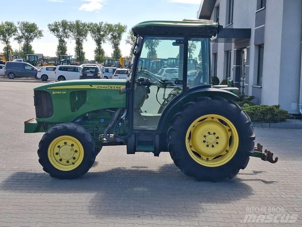 John Deere 5090 GF 트랙터