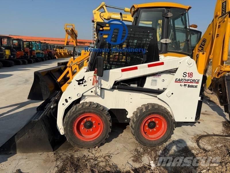 Bobcat S 18  스키드로더
