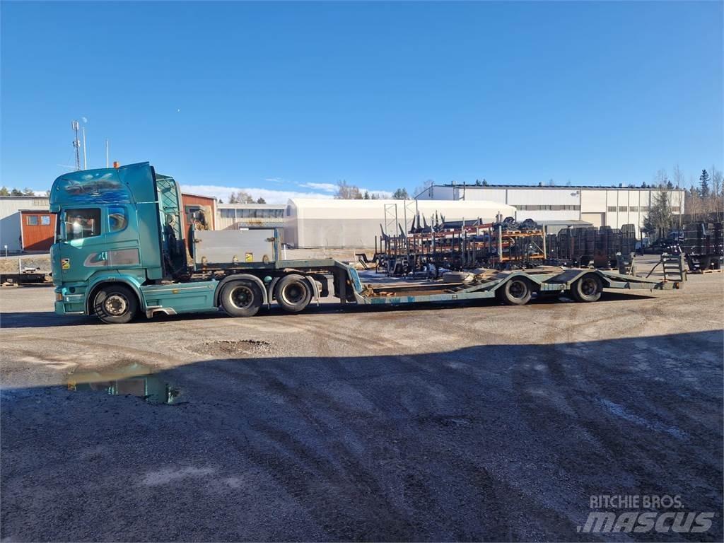 Scania R520 산림 기계 운반 트럭