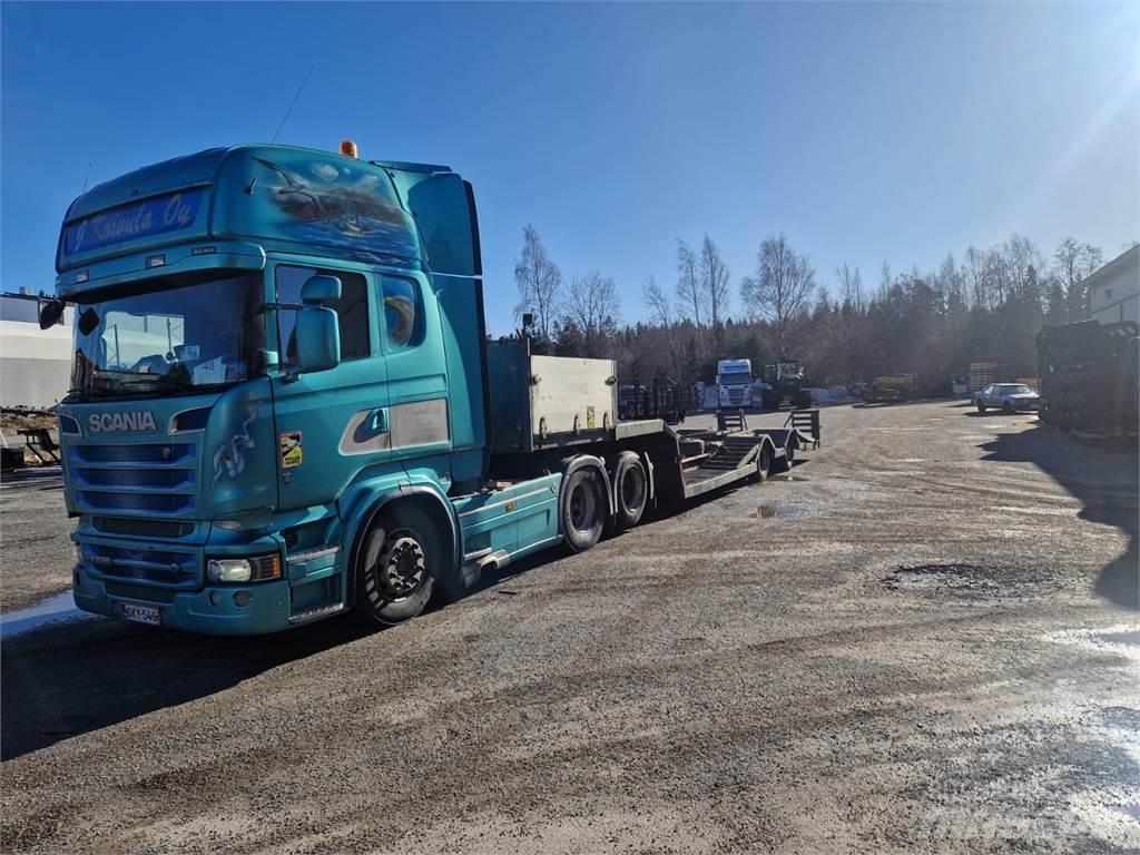Scania R520 산림 기계 운반 트럭