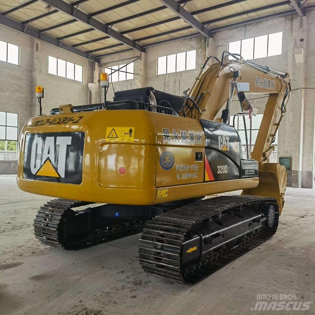 CAT 320 D2 대형 굴삭기 29톤 이상