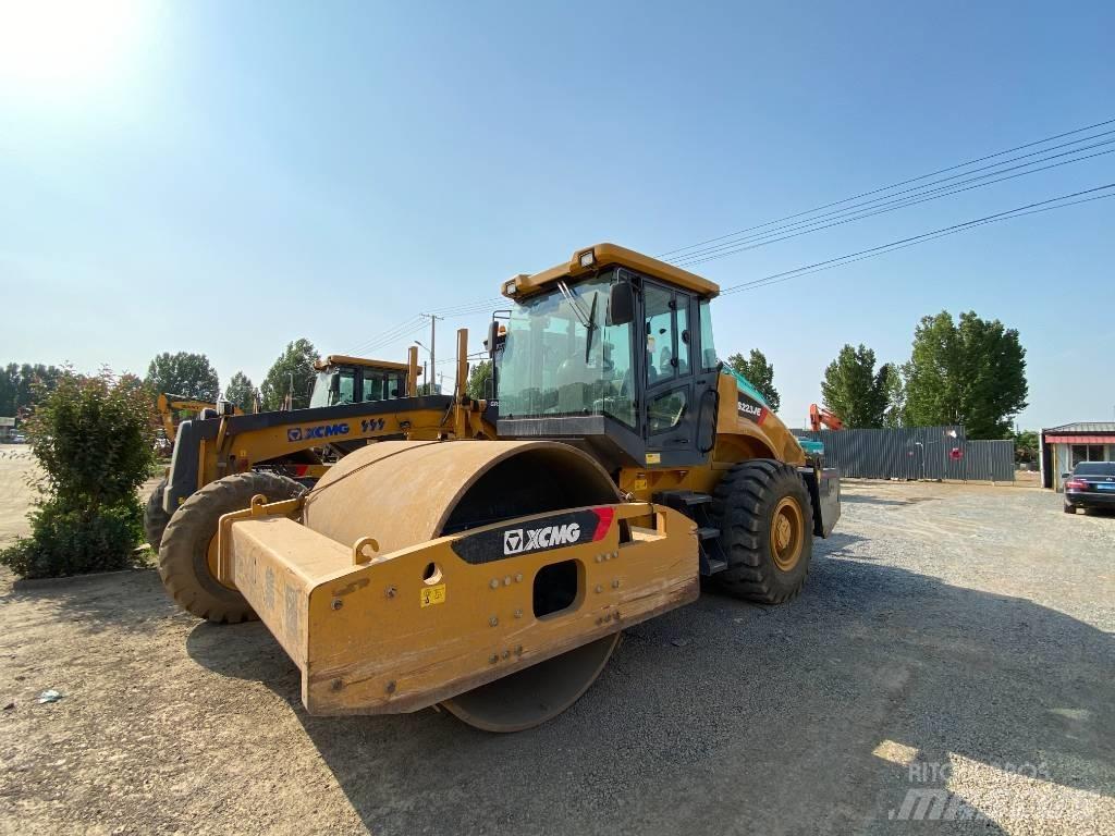 XCMG SX233JE 싱글 드럼 롤러