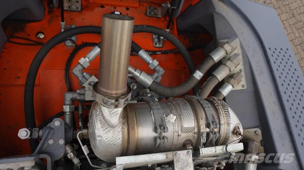 Hamm HP 180I 공기 타이어 롤러