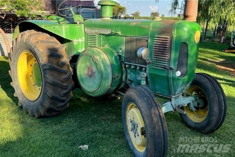 John Deere Lance 트랙터