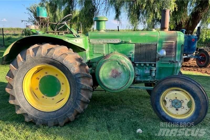 John Deere Lance 트랙터