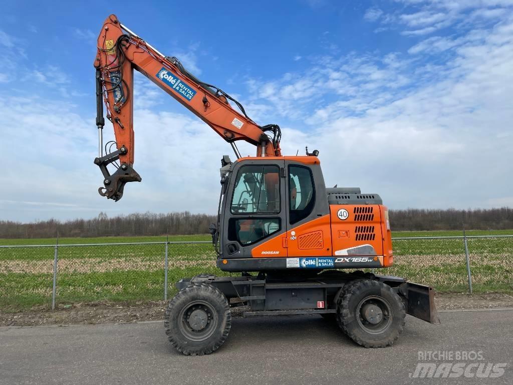 Doosan DX165W-5  휠 굴삭기