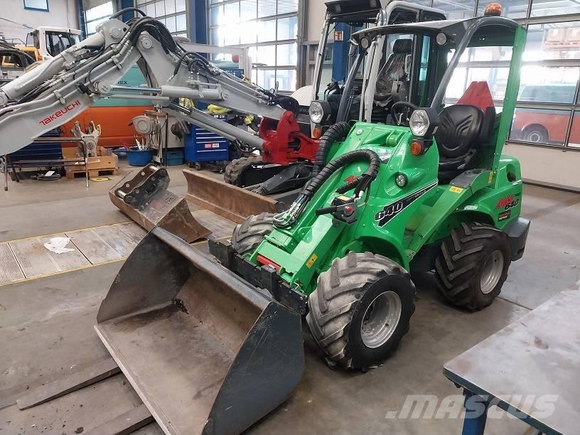 Avant 640  스키드로더