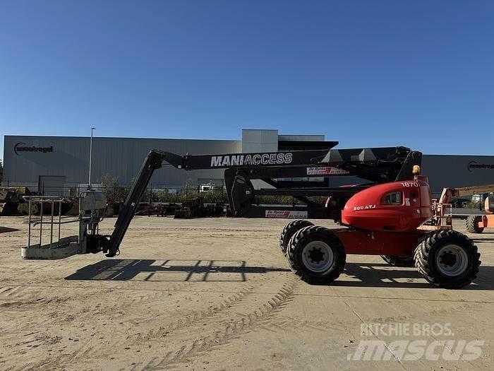 MAN 200ATJ 관절형 전동이동 리프트