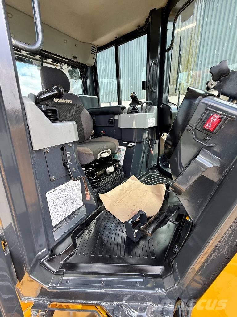 Komatsu D 61 PXi-24 크롤러 도저
