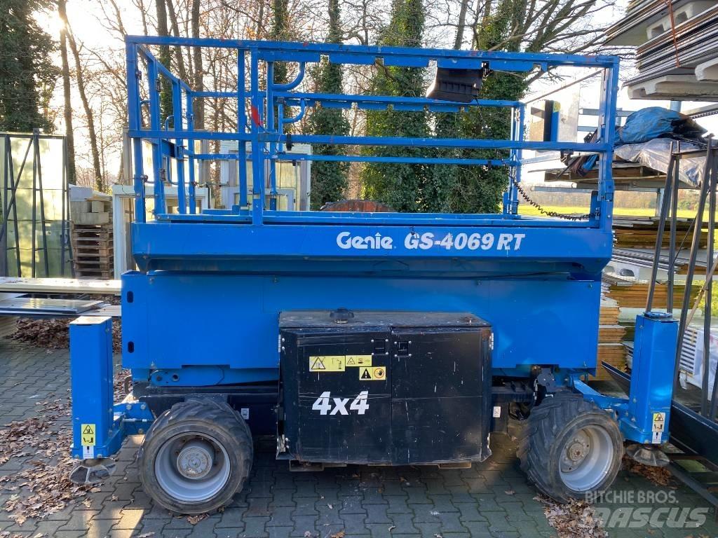Genie GS 4069 RT 가위형 리프트