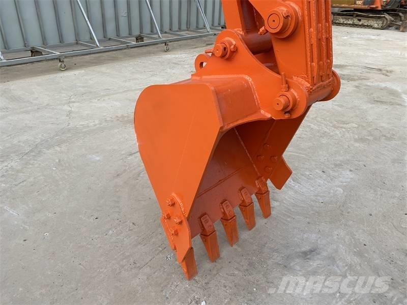 Doosan DH 80 대형 굴삭기 29톤 이상
