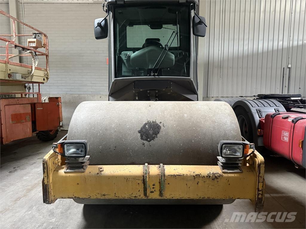 Volvo SD77 싱글 드럼 롤러