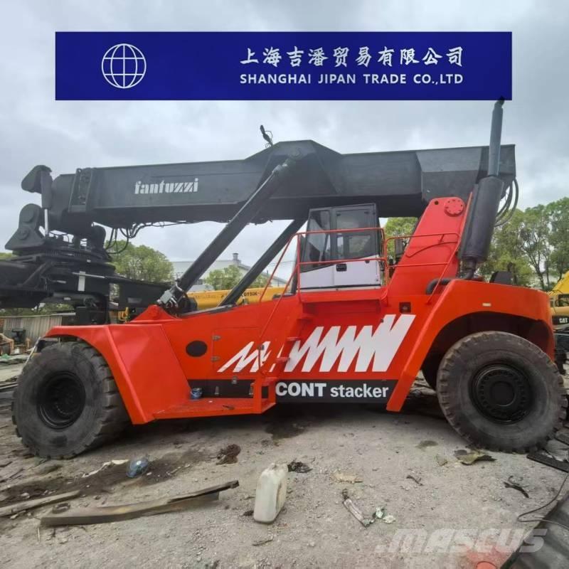 Fantuzzi CS 45 KM 리치 스태커