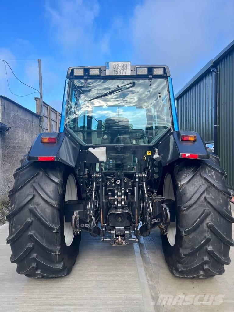 Valtra 8950 HiTech 4 트랙터