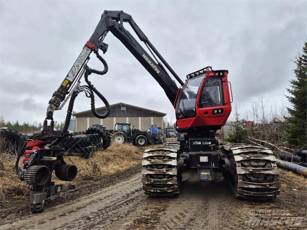 Komatsu 901 XC 원목 하베스터