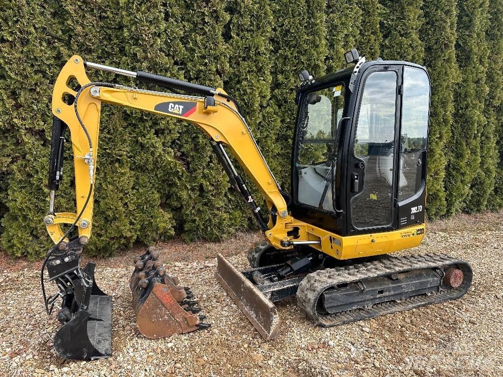 CAT 302.7 D CR 소형 굴삭기 7톤 미만