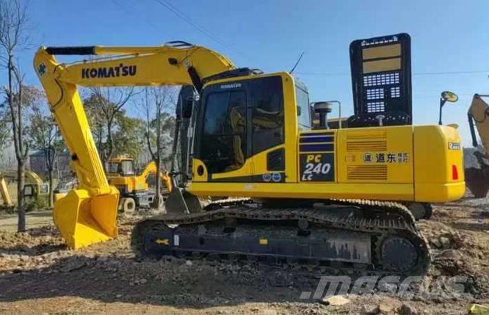 Komatsu PC 240 LC 대형 굴삭기 29톤 이상