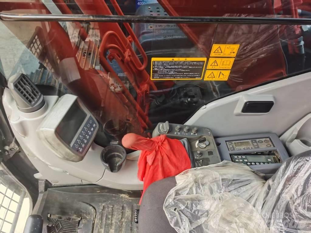 Hitachi ZX 210 대형 굴삭기 29톤 이상
