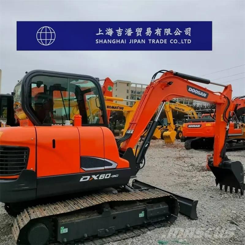 Doosan DX 60-9C 소형 굴삭기 7톤 미만