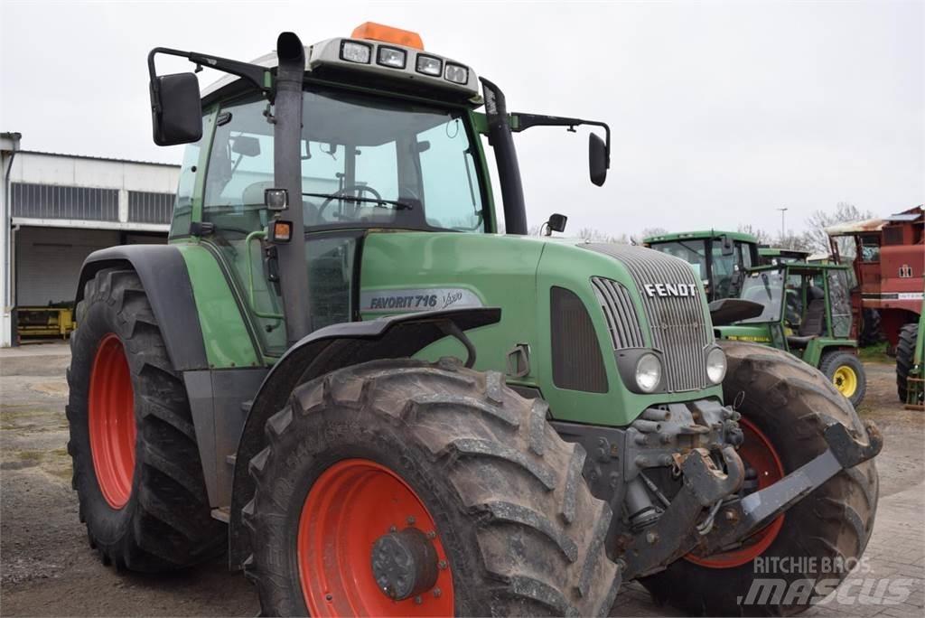 Fendt 716 Vario 트랙터