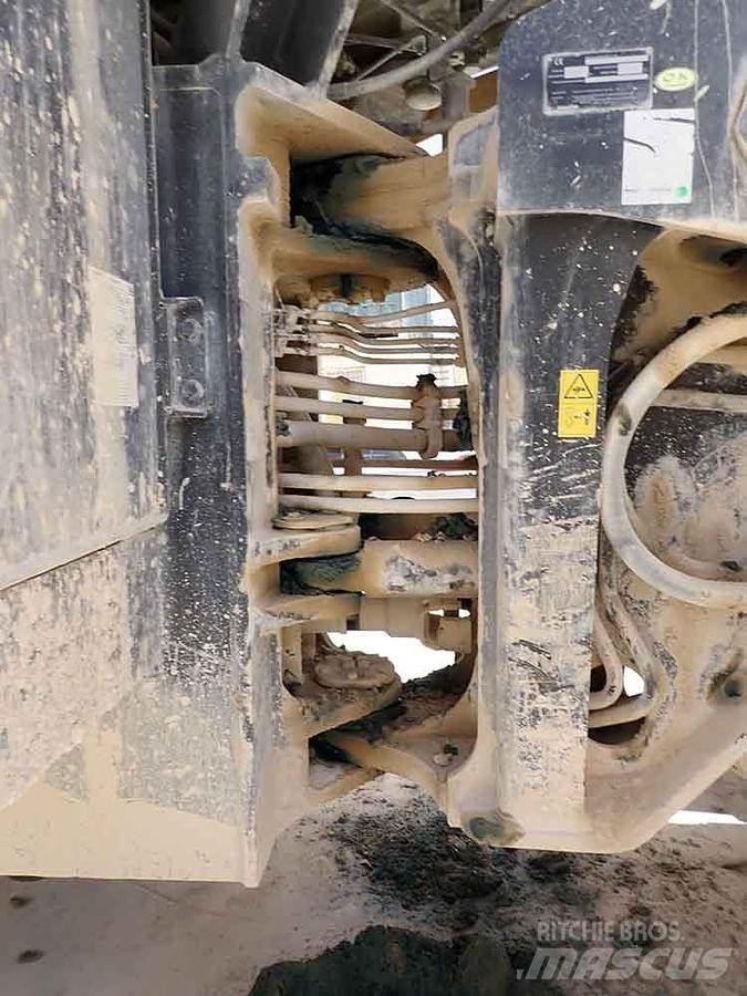 Komatsu WA600-8EO  휠로우더