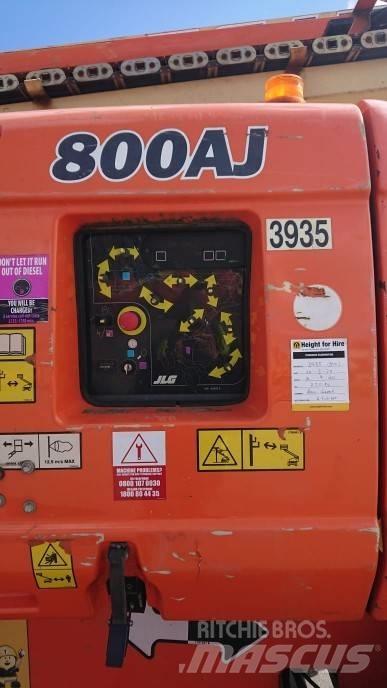 JLG 800AJ 관절형 전동이동 리프트