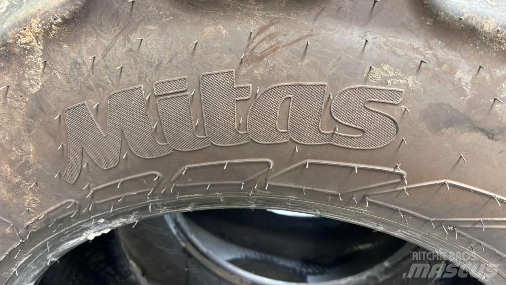 Mitas 440/65R28 타이어, 휠 및 림