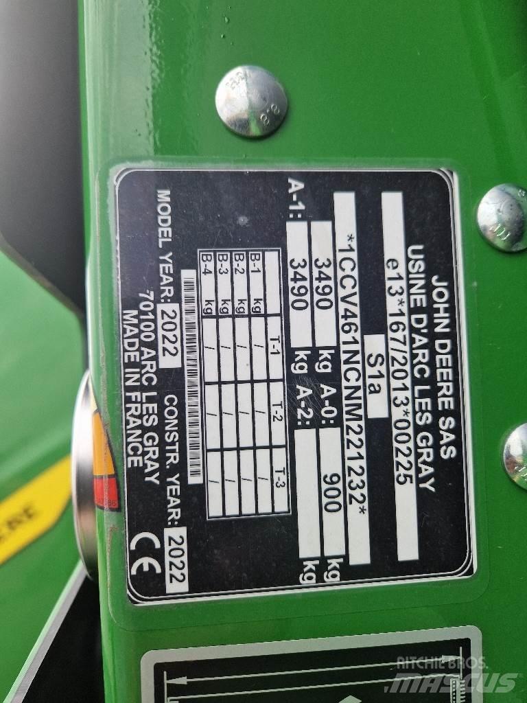 John Deere V461M 원형 곤포기