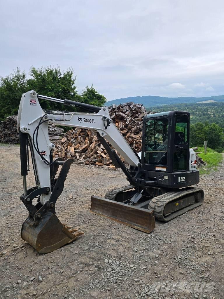 Bobcat E42 소형 굴삭기 7톤 미만