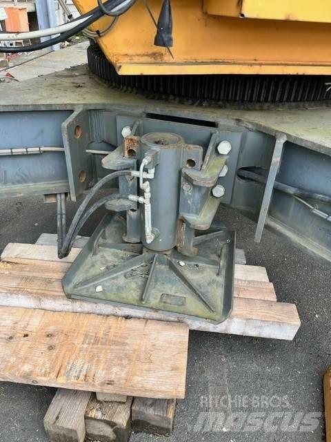Liebherr 120K.1 타워 크레인