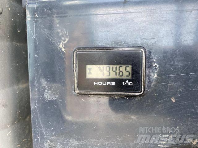 Kobelco SK130 UR -3 대형 굴삭기 29톤 이상