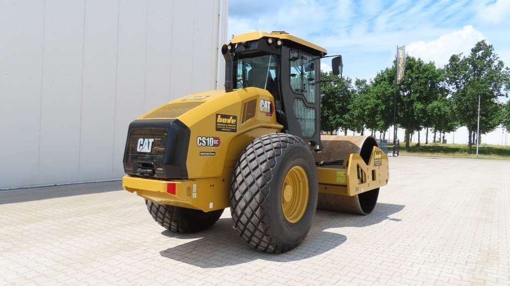 CAT CS10GC 싱글 드럼 롤러